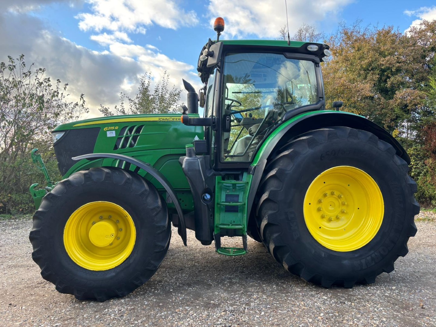 Used John Deere 6215R 4wd Tractor