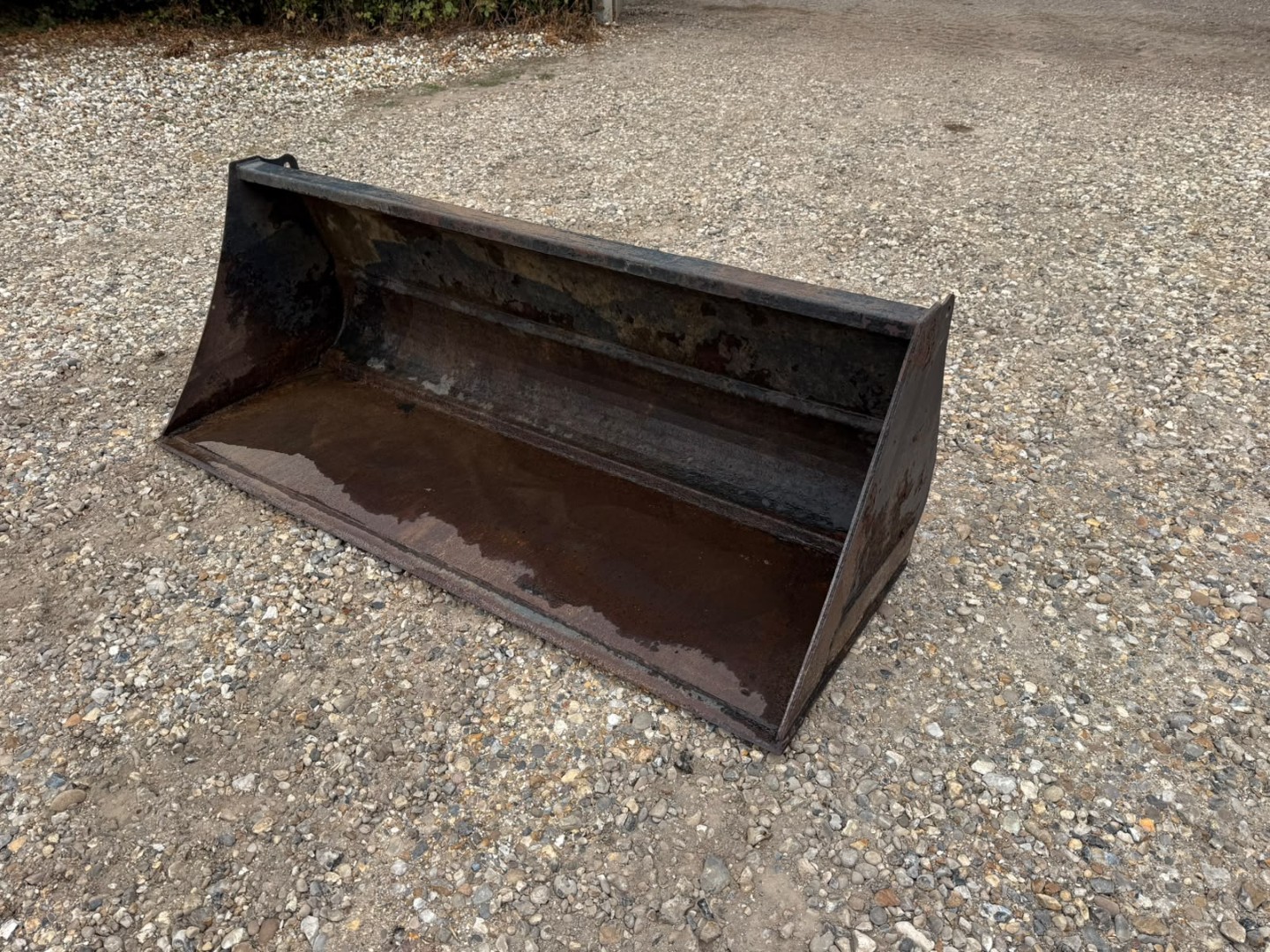 Used Dirt Bucket