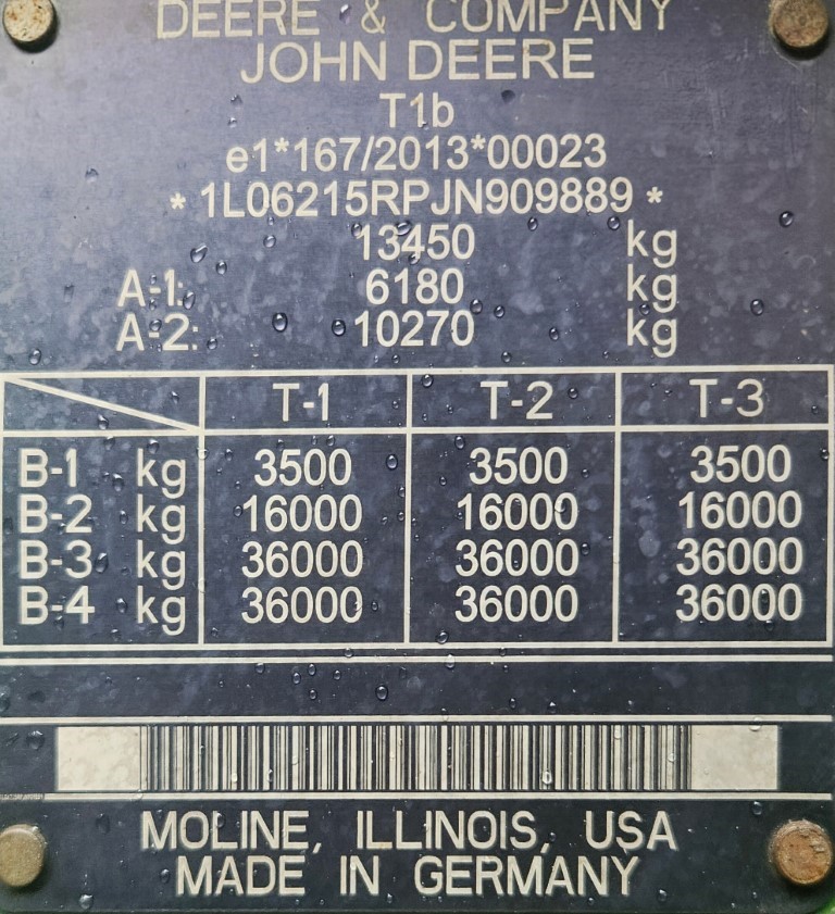 Used John Deere 6215R 4wd Tractor