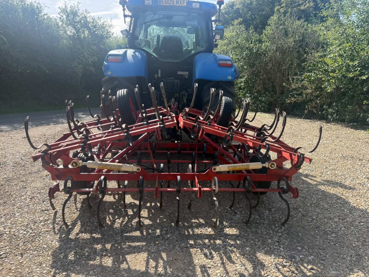 Used Kongskilde Vibromaster Triple K Springtine Harrows