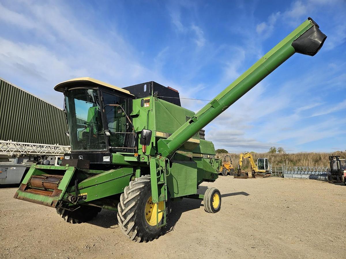 Used John Deere 1075 Combine Harvester