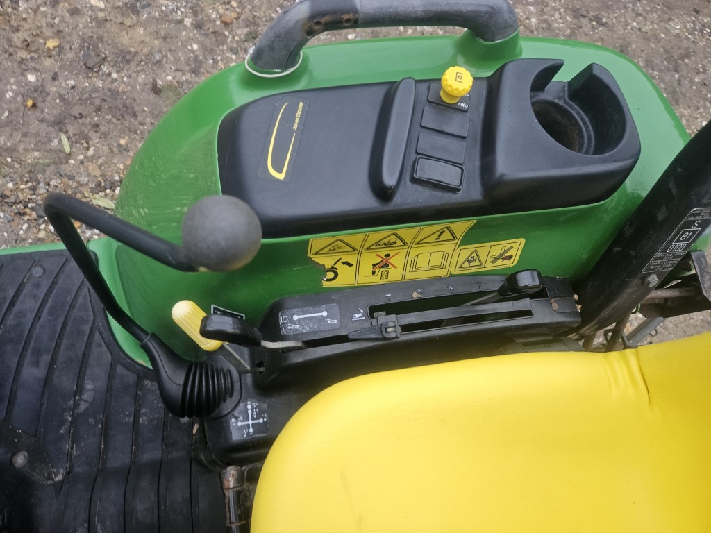 Used John Deere 3320 4wd Compact Tractor