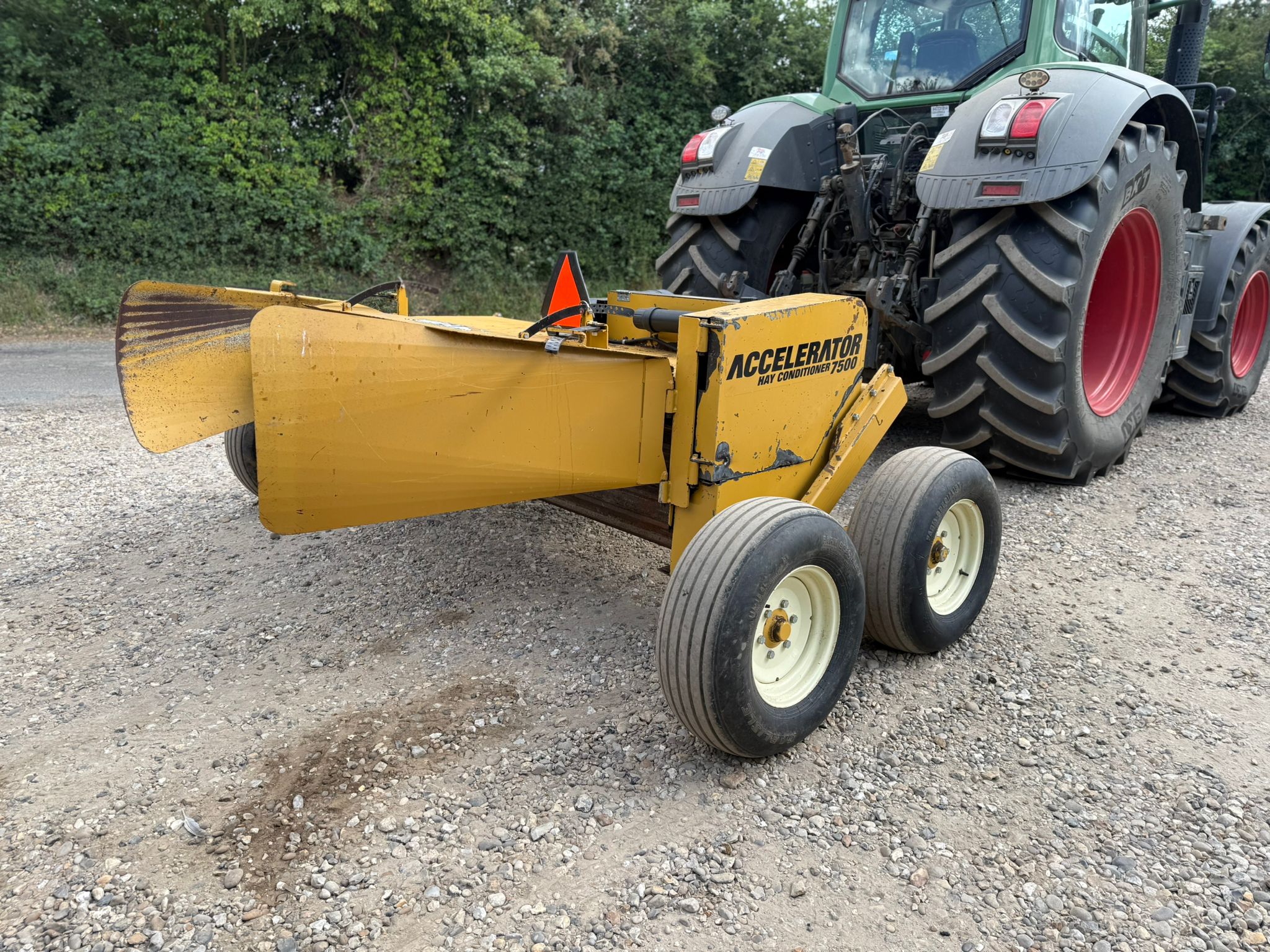 Used Tube Line Accelerator 7500 Hay Conditioner