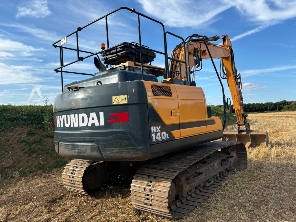 Used Hyundai HX140L Excavator