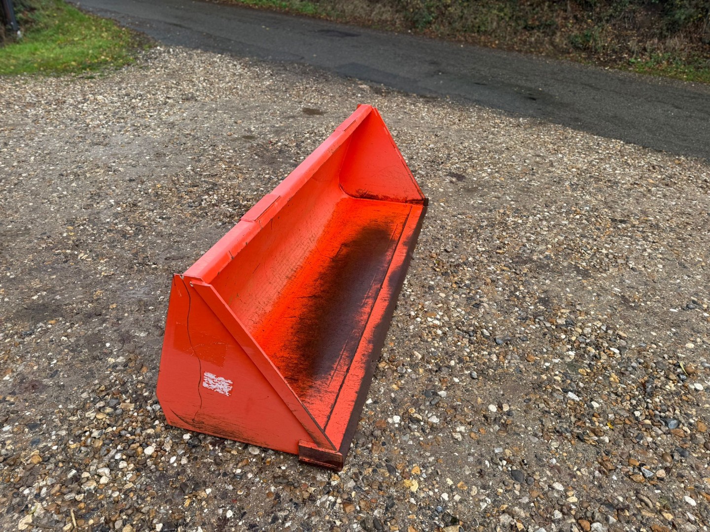 Used Kubota M1816E Front Loader Bucket