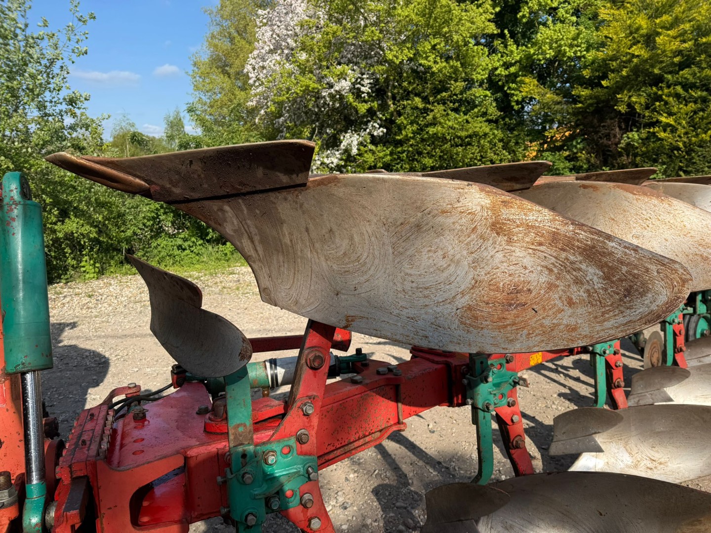 Used Kverneland LS95-200-9 Plough