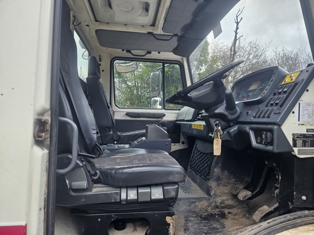 Used Mercedes U3000 Unimog