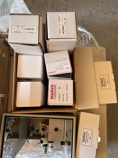 Used Analytik Jena AAS 6 with AS52 sampler