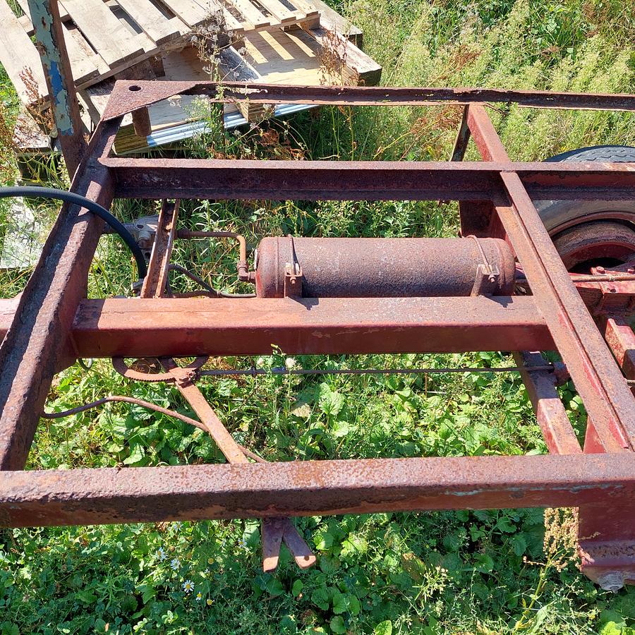 Gebraucht 1 - Achs Anhänger (ohne Brücke)