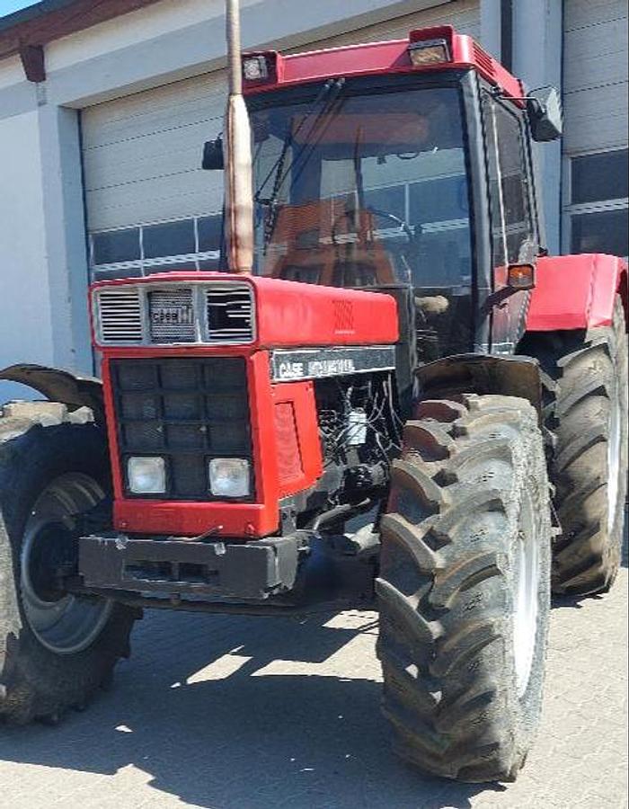 Gebraucht International 1056 XLA