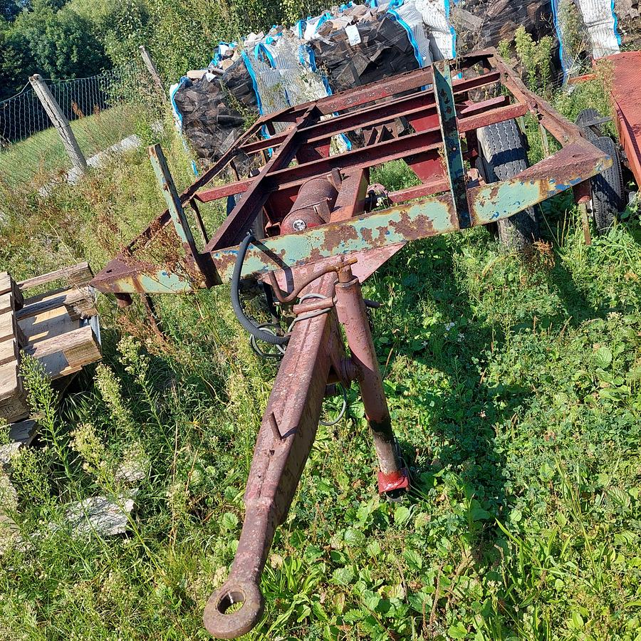 Gebraucht 1 - Achs Anhänger (ohne Brücke)
