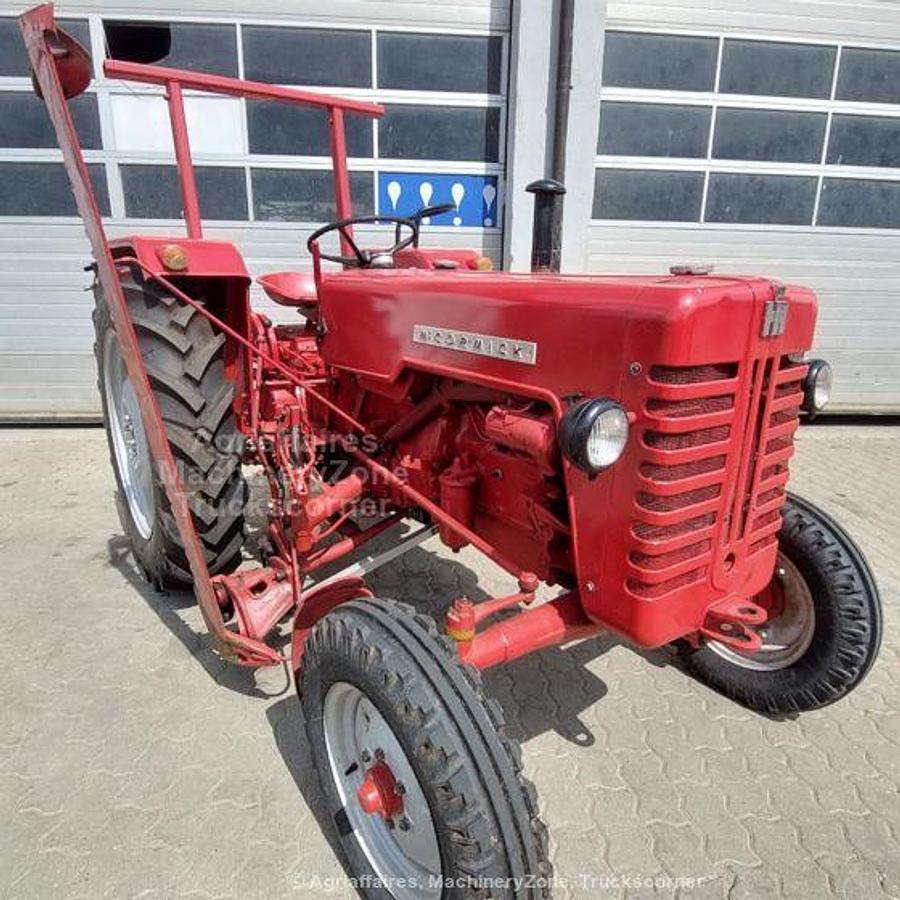 Gebraucht International 439