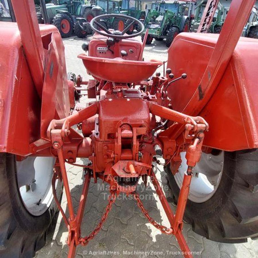 Gebraucht International 439