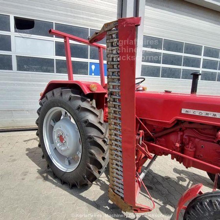 Gebraucht International 439