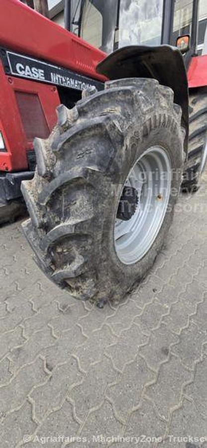 Gebraucht International 1056 XLA