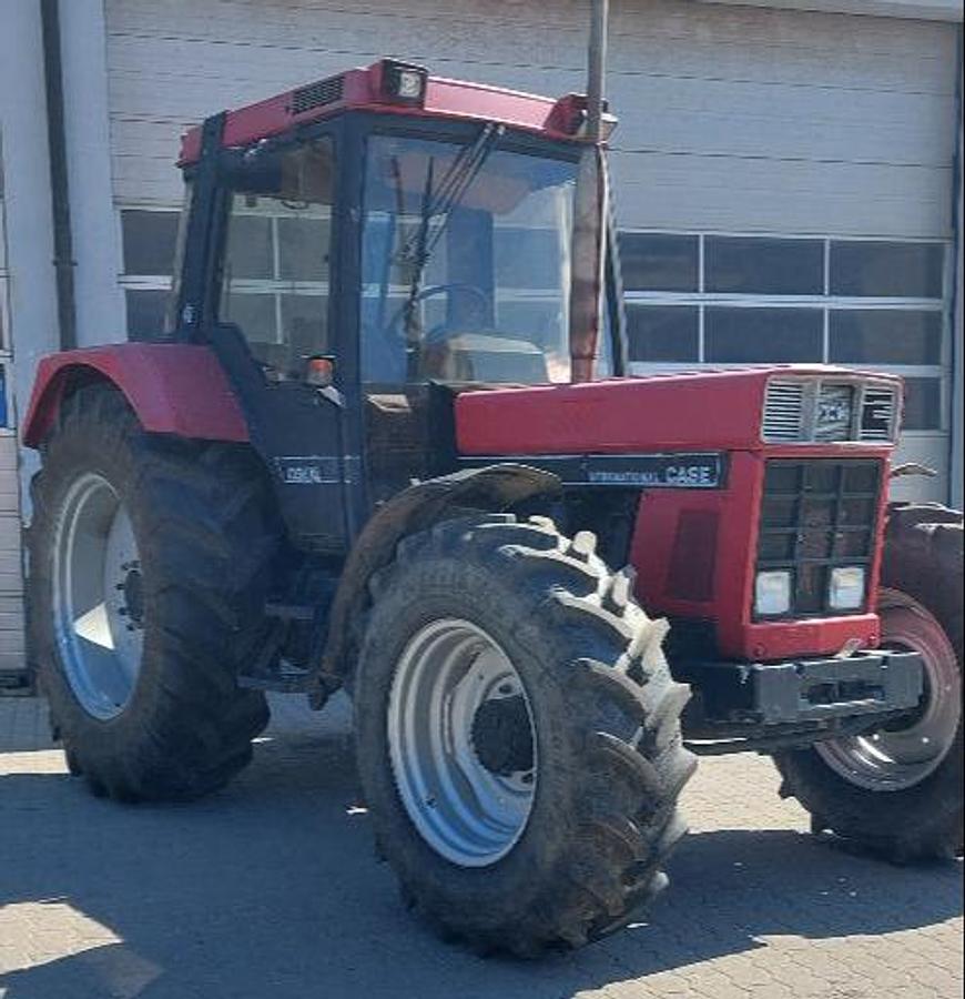 Gebraucht International 1056 XLA