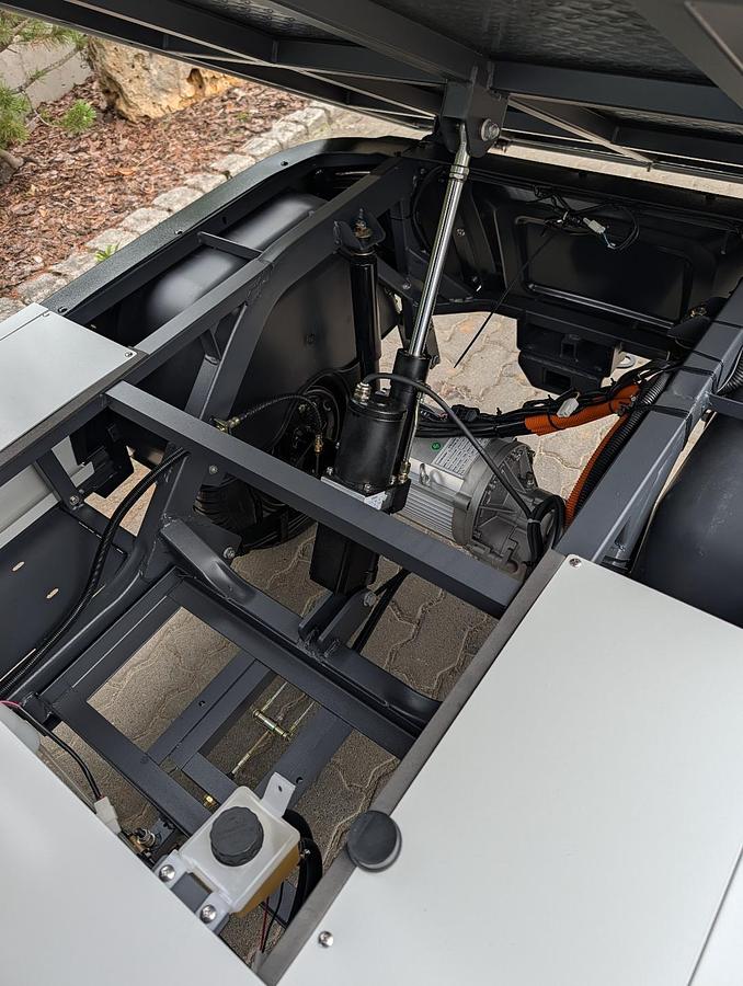 WSM JX2 Cargo