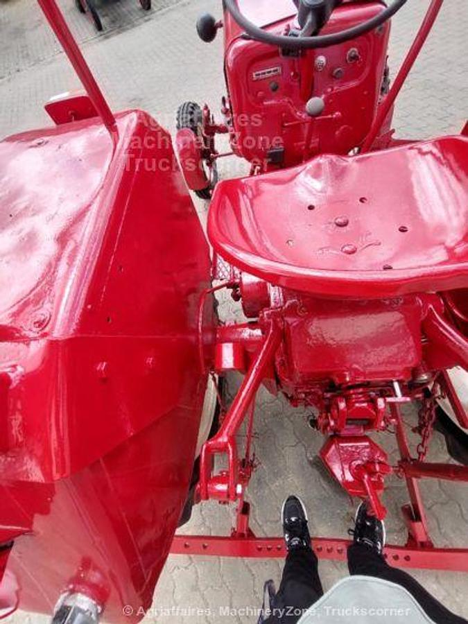 Gebraucht International D 324