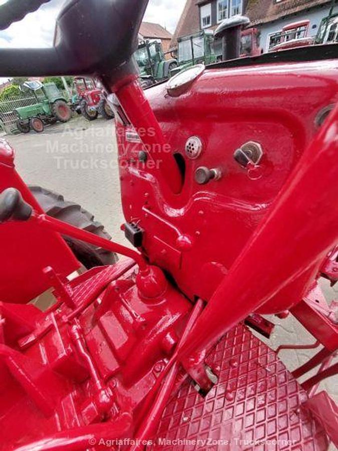 Gebraucht International D 324