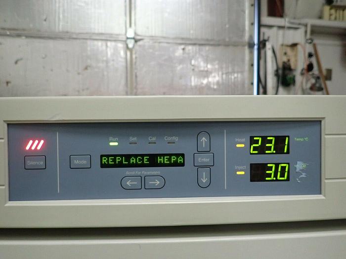 Used Forma Scientific Model 3110 HEPA Series II CO2 Water Jacketed Incubator
