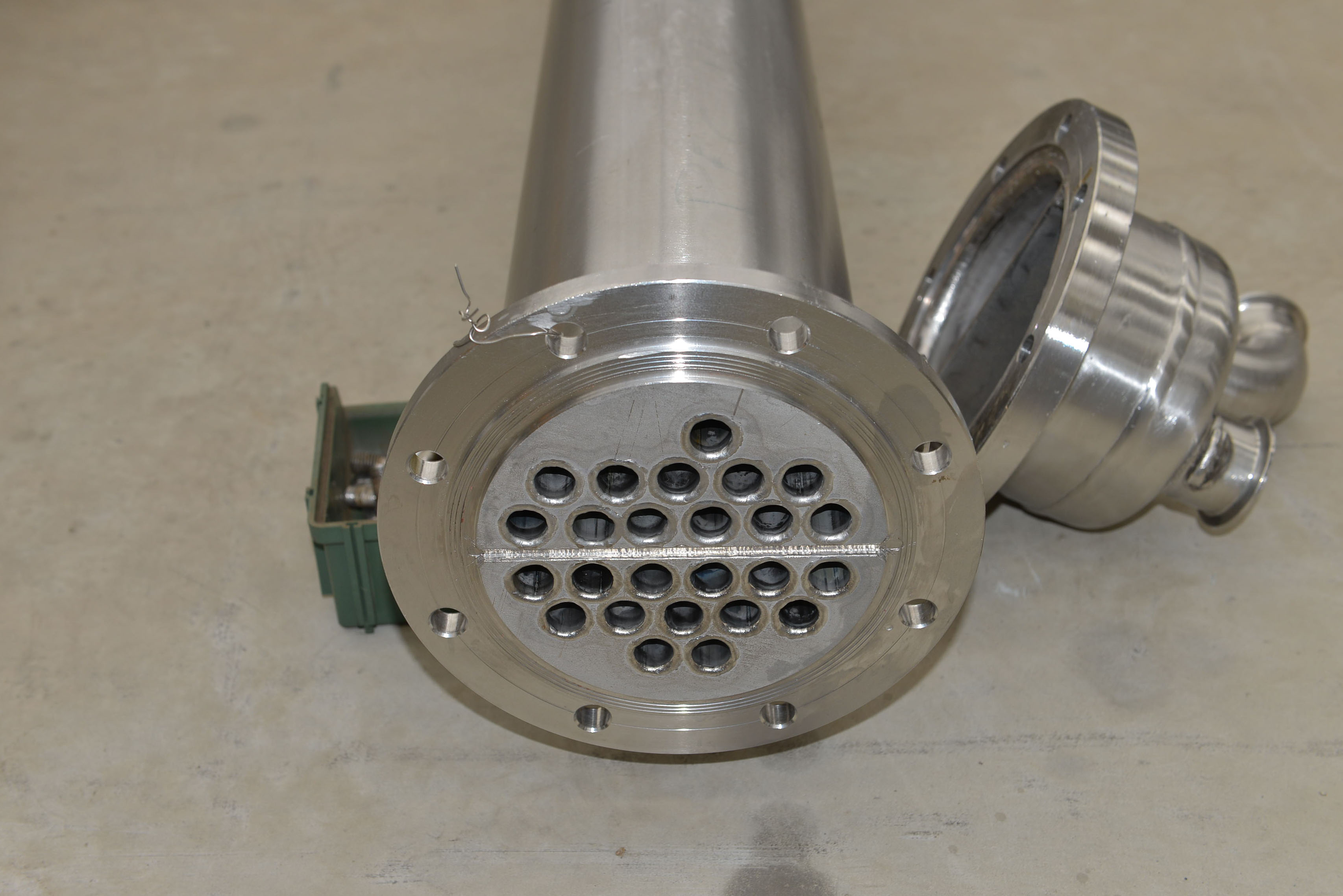 Usato Scambiatore di calore a fascio tubeiro da 2,2 metri quadrati