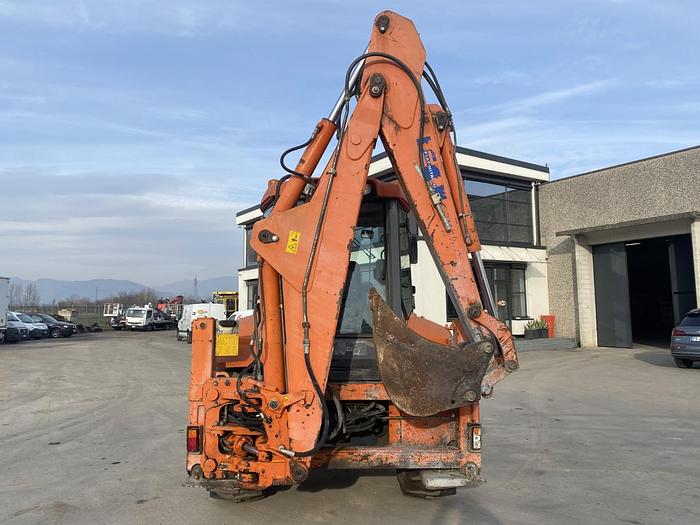 Usato 2002 FIAT HITACHI FB 100/2 4PT