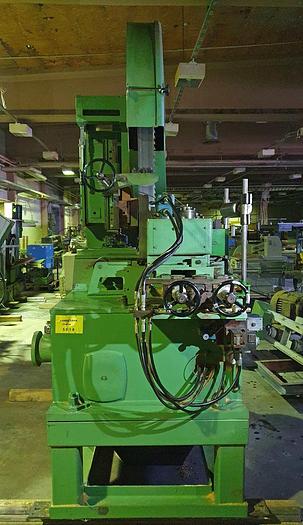 Used 1985 Stenner UK Stenner VHE 105 Single Centre Cutting Resaw