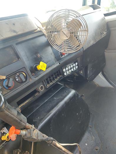 Used 2001 INTERNATIONAL 4700