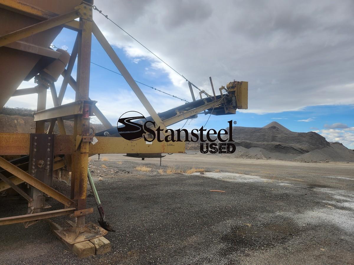 Used Portable Four (4) Bin Stationary Cold Feed System