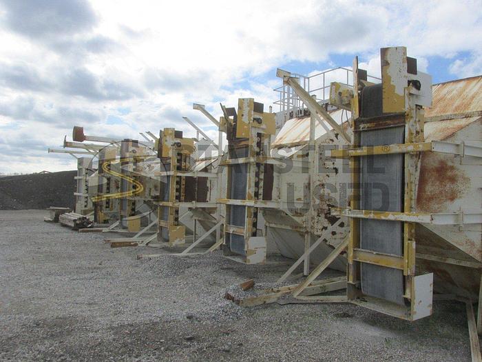 Used Six (6) Bin Stationary Cold Feed System