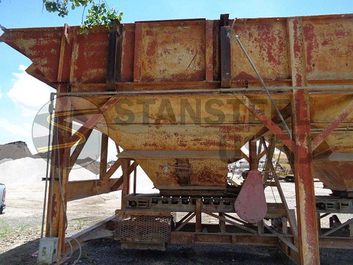 Used (4) Four Bin Stationary Cold Feed System