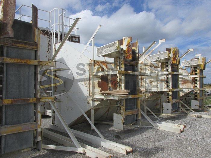 Used Six (6) Bin Stationary Cold Feed System