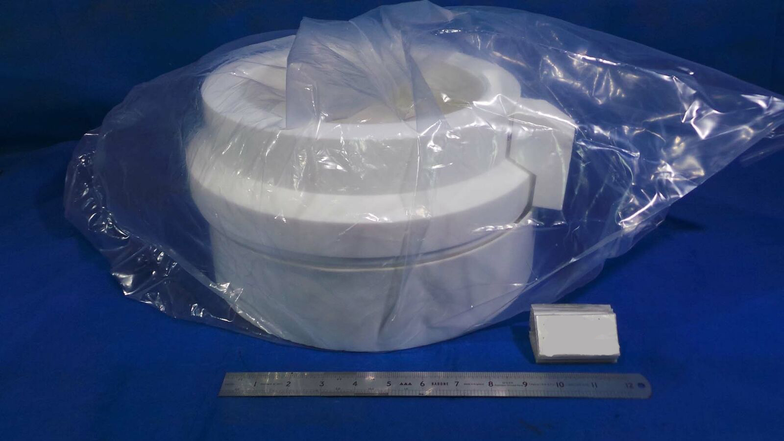 Used 29285-XX Polomide Chamber Assy Part / Semiconductor Part ( Part was Cleaned,to