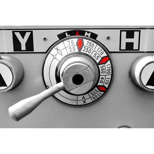 Cormak 460 x 1000 Manual Universal Lathe