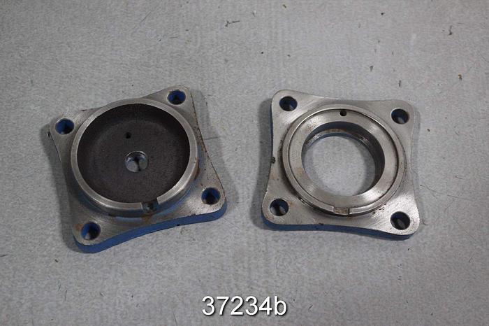 Unused Goulds 3405 M Bearing End/Thrust End Bearing Covers 70014 1001 #37234