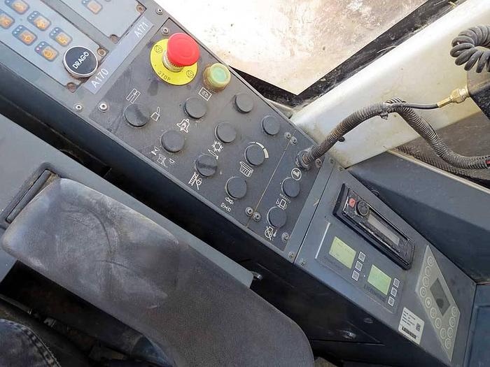 Used 2017 LIEBHERR R9150