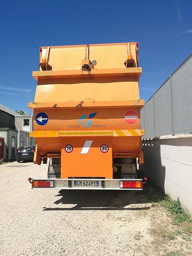 Usato Autocarro 2004 IVECO Magirus modello 240E26 - a metano (Disponibili n.2 )