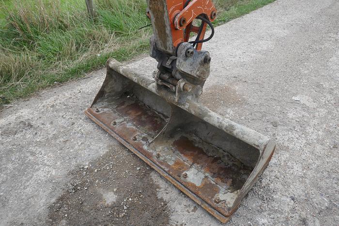 Used 2014 HITACHI ZX29U-3 CLR