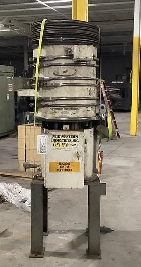 Used MIDWESTERN INDUSTRIES ME24C4-4-4 SAND SCREEN