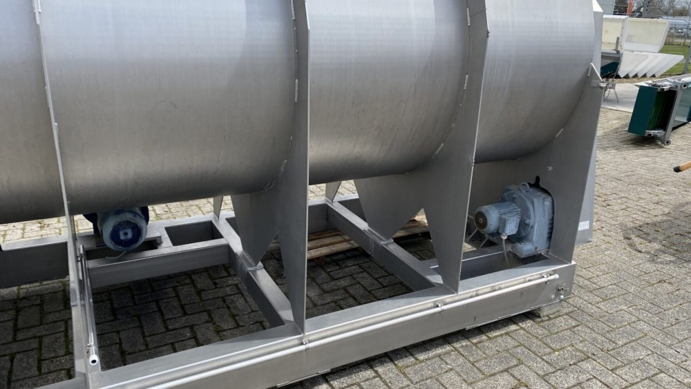 Used Kiremko screw type blancher