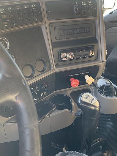 Used 2013 Kenworth T700