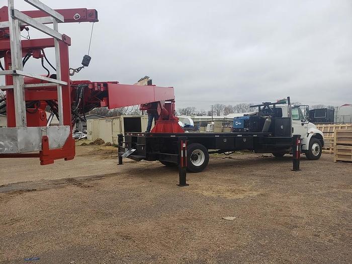 Used 2007 International 4400 Skyhoist RX87 Sign Crane - M26707