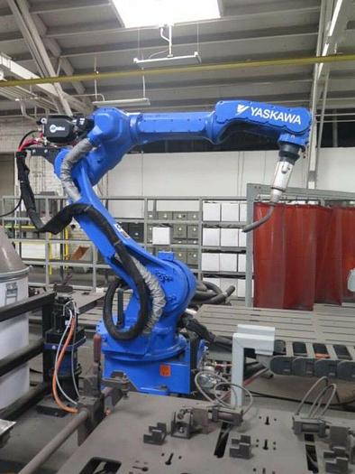 Used Yaskawa Motoman 2010 with slide