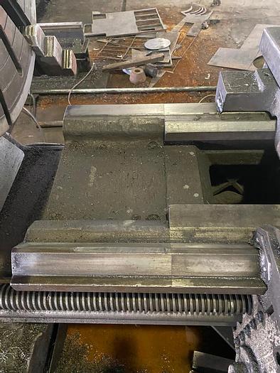 Used 2000 GUANGDONG CW6295E GAP BED LATHE MACHINE
