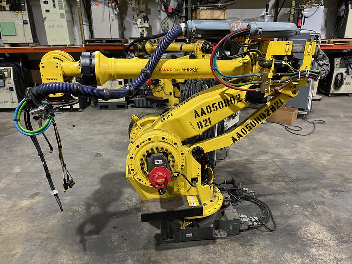 Used FANUC M900iA/260L, CLEANED AND TESTED, ONLY 2,067 HOURS