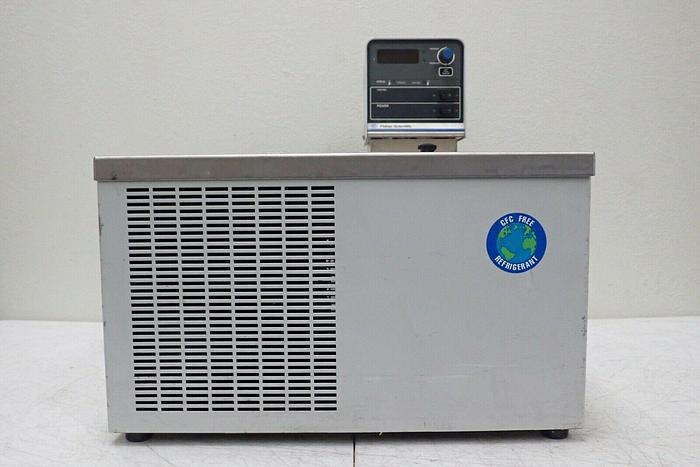 Used Fisher Scientific Model 9005 6L Recirculating Heated / Refrigerated Water Bath