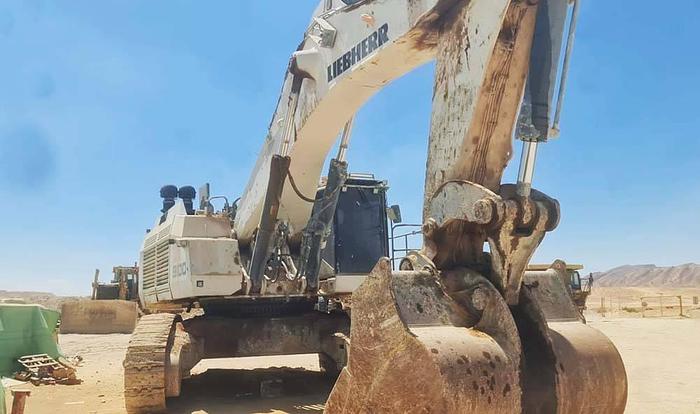 Used 2014 LIEBHERR R9100