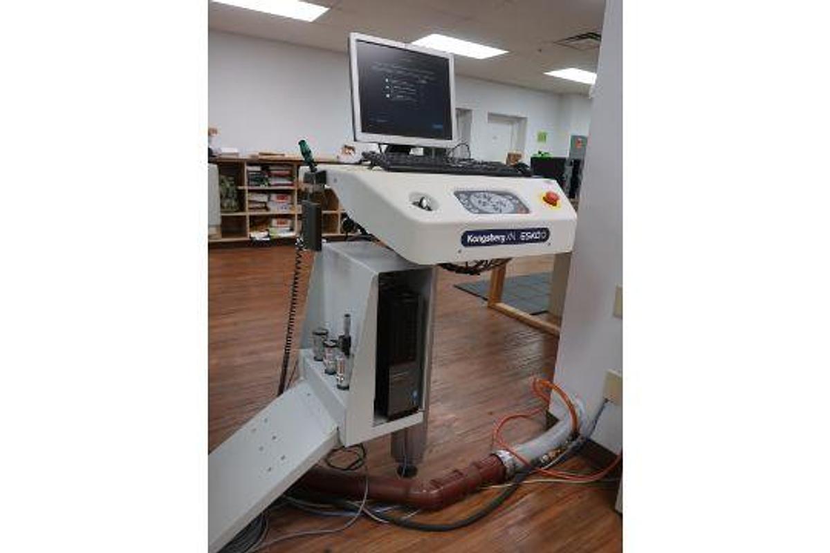 Used 72" x 72" Esko/Kongsberg Cutting Table