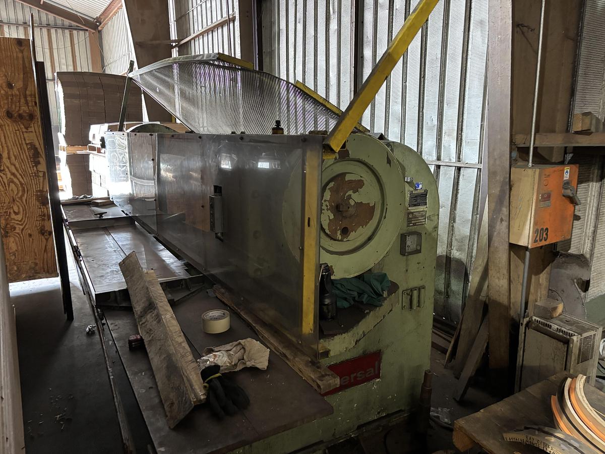 Used Universal eccentric Slotter