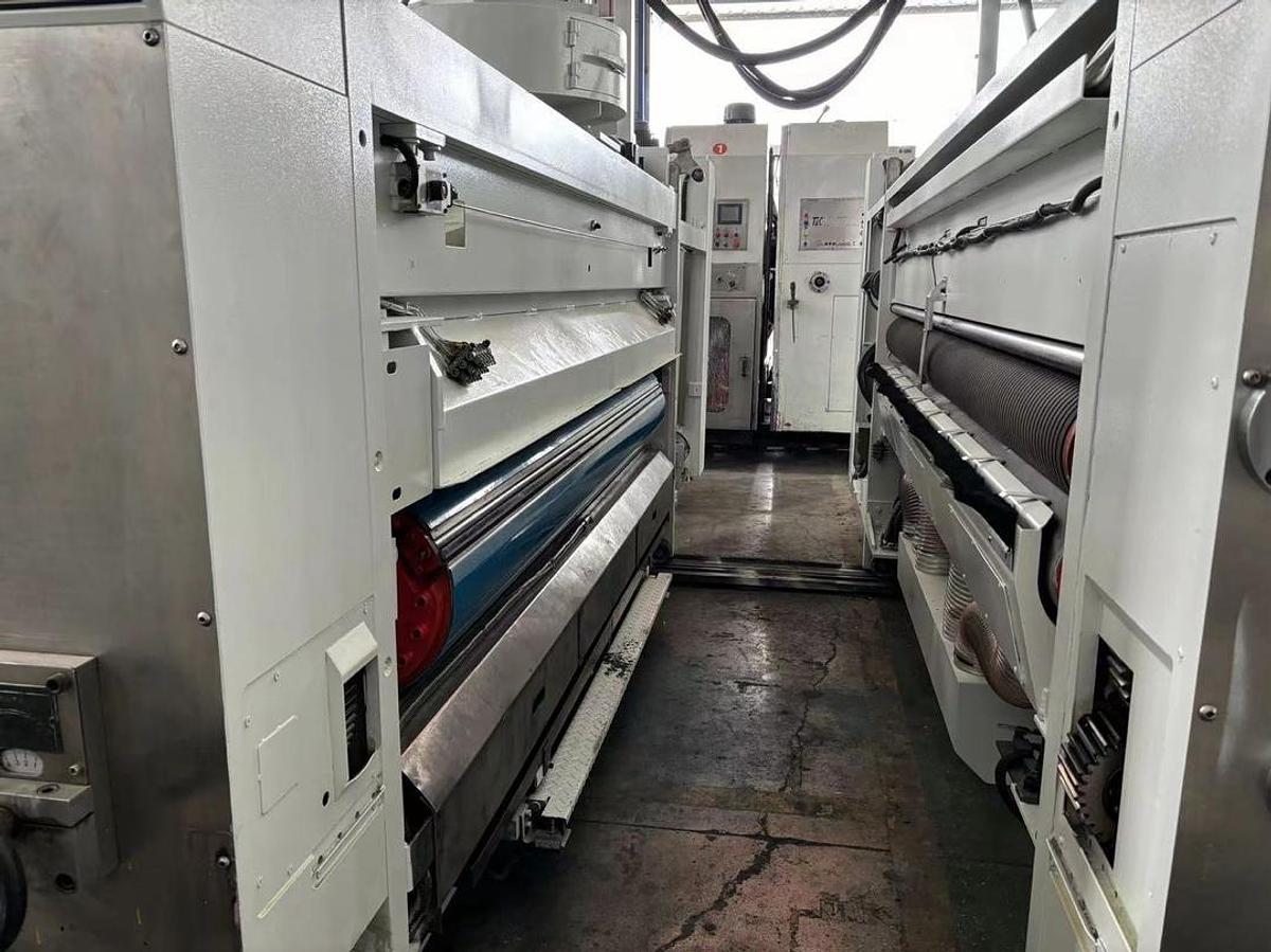 Used 50" x 110" Sunrise 4 color Flexo Folder Gluer with Die Cut section